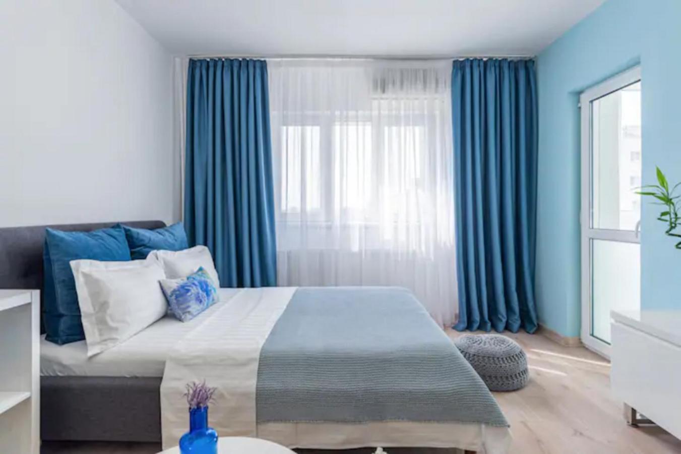 Cosy & Chic Studio Close By Victoria Square บูคาเรสต์ ภายนอก รูปภาพ